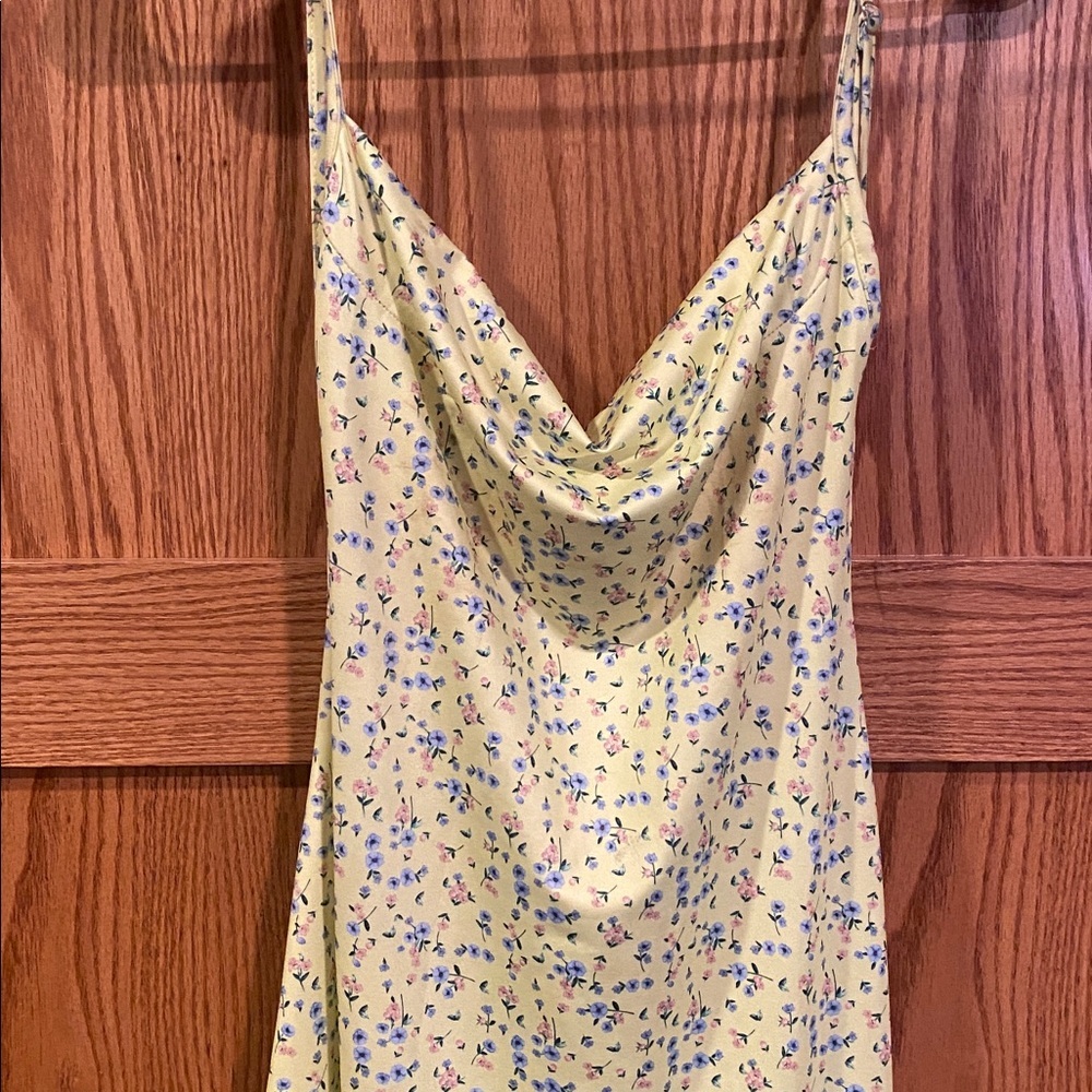 Floral Yellow Maxi Dress Size Large - Picture 2 of 8